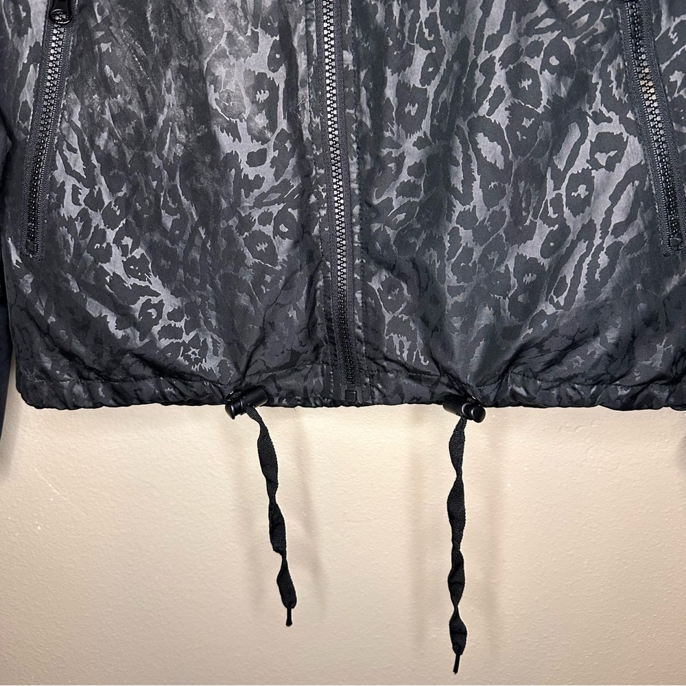 Zyia Active Black Leopard Print Women's Athletic Jacket Size Small Black - Picture 4 of 12